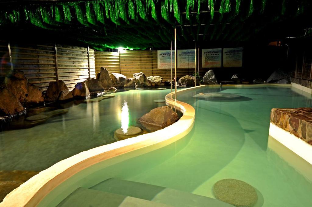 Chat Hot Spring Resort Keelung Eksteriør bilde